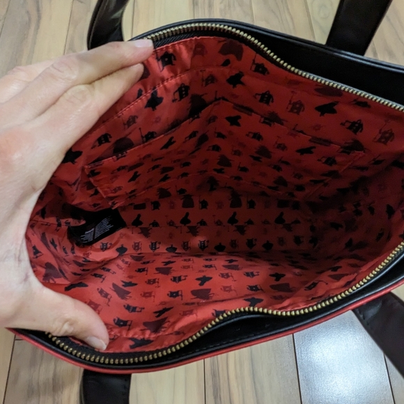 EUC! Loungefly Disney Alice In Wonderland Villians Convertible Tote Bag Backpack - Picture 8 of 16